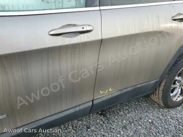 2020 Jeep Grand Cherokee 1C4PJLLB4LD556688 — photo 13 de la vente Copart