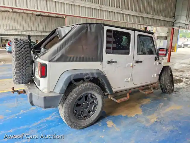 2015 Jeep Wrangler 1C4BJWDG2FL721122 — photo 3 de la vente Copart