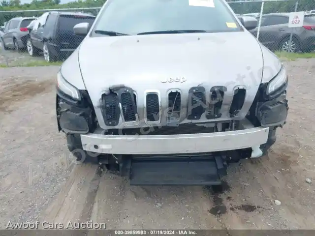 2018 Jeep Cherokee 1C4PJLLB5JD520151 — Iaai auction photo 6