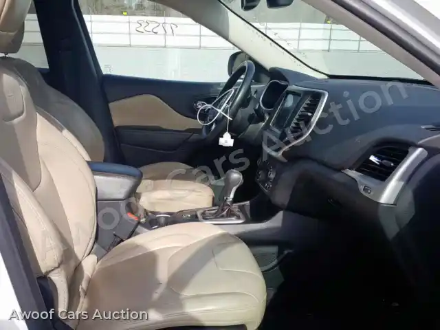 2017 Jeep Cherokee 1C4PJLDB4HW526679 — Copart auction photo 5