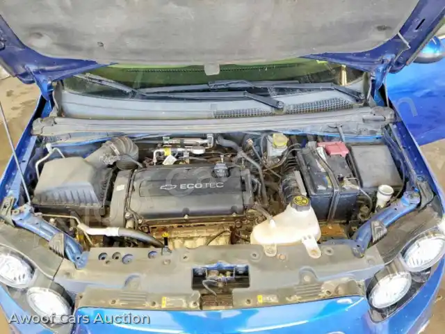 2016 Chevrolet Sonic 1G1JC5SH3G4152121 — photo 11 de la vente Copart
