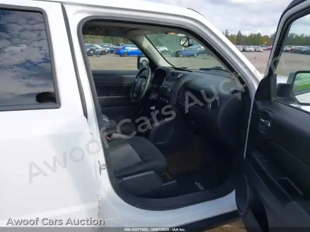 2016 Jeep Patriot 1C4NJRBB3GD788815 — Iaai auction photo 5