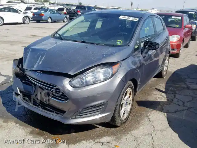 2014 Ford Fiesta SE 3FADP4EJ4EM196749 — Copart auction photo 2