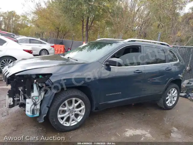 2018 Jeep Cherokee 1C4PJLLB5JD584027 — Iaai auction photo 15