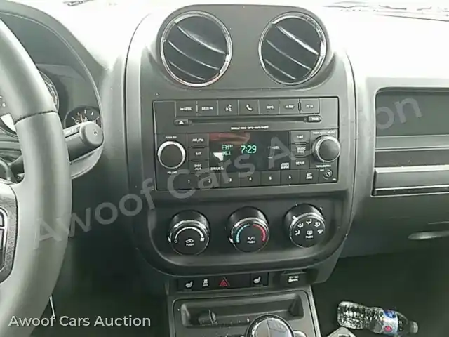 2016 Jeep Patriot 1C4NJRFB8GD612658 — Manheim auction photo 4