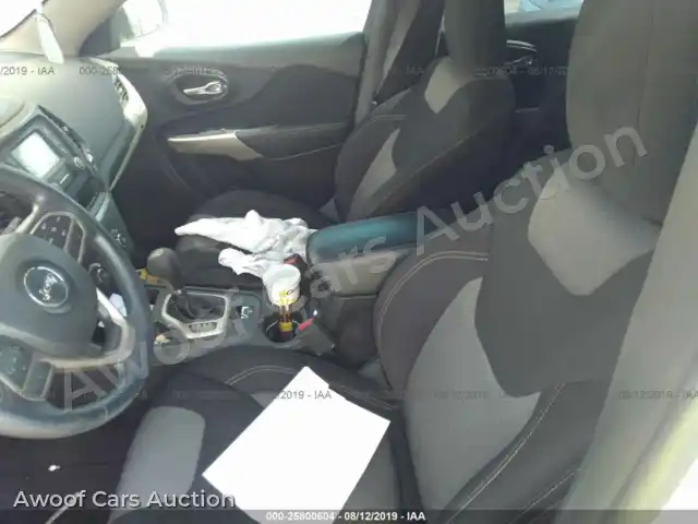 2017 Jeep Cherokee 1C4PJLAB9HW585358 — Iaai auction photo 5