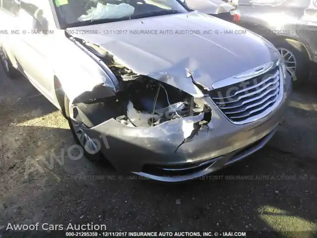 2014 Chrysler 200 1C3CCBAB7EN235946 — Iaai auction photo 6