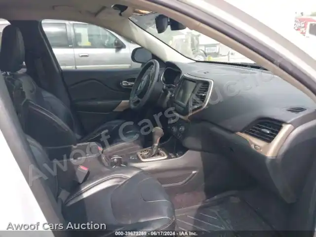 2017 Jeep Cherokee 1C4PJLDB0HW577953 — Iaai auction photo 5