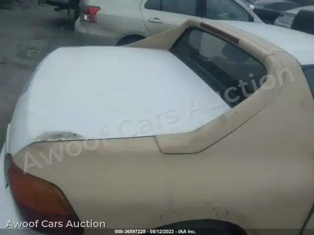 1993 Honda Civic JHMEH6166PS004233 — Iaai auction photo 8