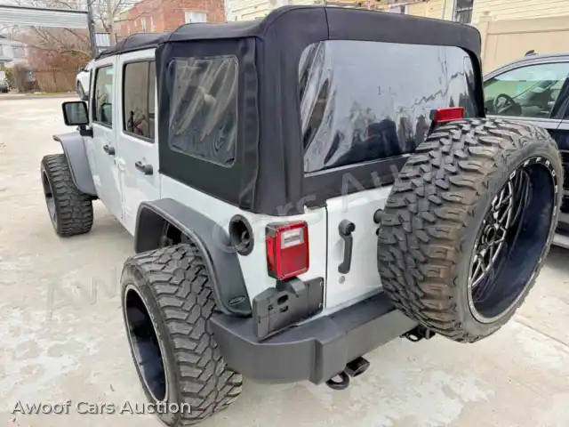2015 Jeep Wrangler 1C4BJWDG4FL774579 — Copart auction photo 3