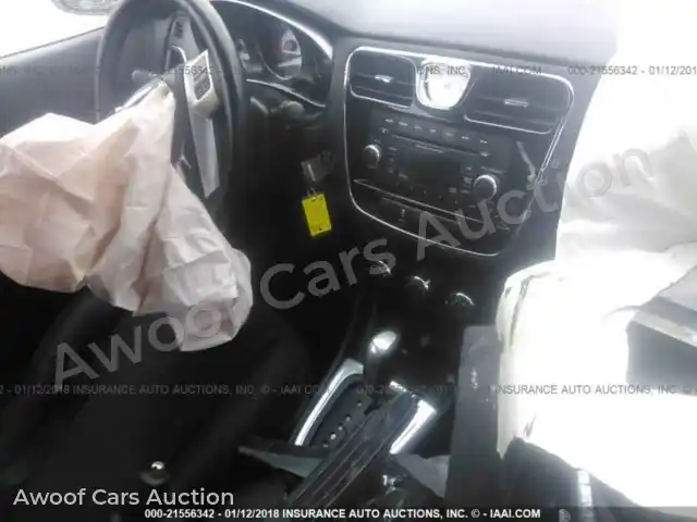2012 Chrysler 200 1C3BCBEB1CN115806 — Iaai auction photo 5