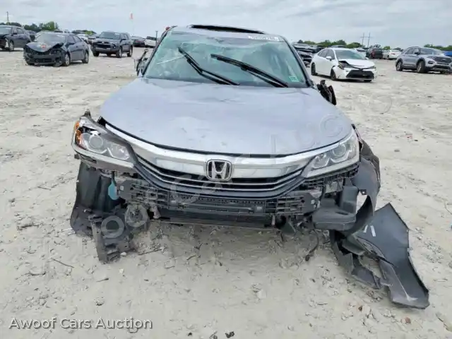 2017 Honda Accord 1HGCR2F86HA126074 — photo 5 de la vente Copart