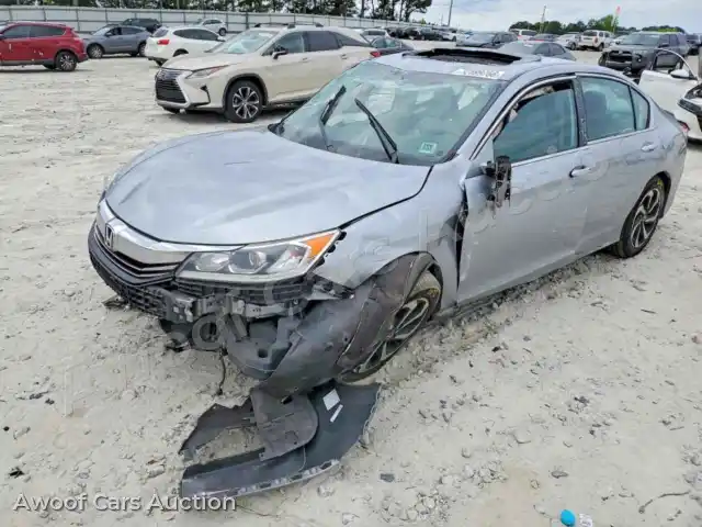 2017 Honda Accord 1HGCR2F86HA126074 — photo 1 de la vente Copart