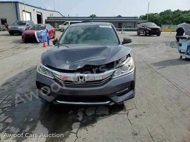 2017 Honda Accord 1HGCR2F08HA182074 — photo 13 de la vente Copart