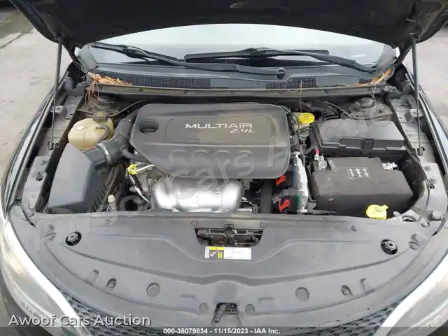 2015 Chrysler 200 1C3CCCCB6FN597481 — photo 10 de la vente Iaai