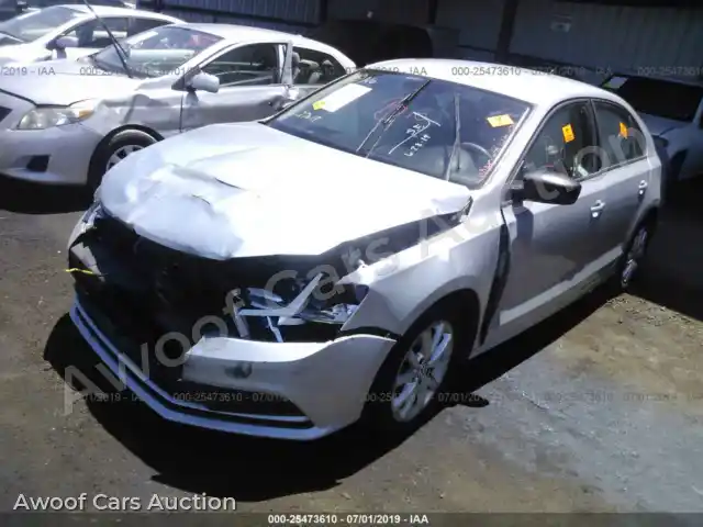 2015 Volkswagen Jetta 3VWD17AJ3FM271619 — Iaai auction photo 2