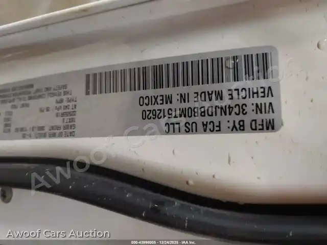 2021 Jeep Compass 3C4NJDBB0MT512620 — Iaai auction photo 9