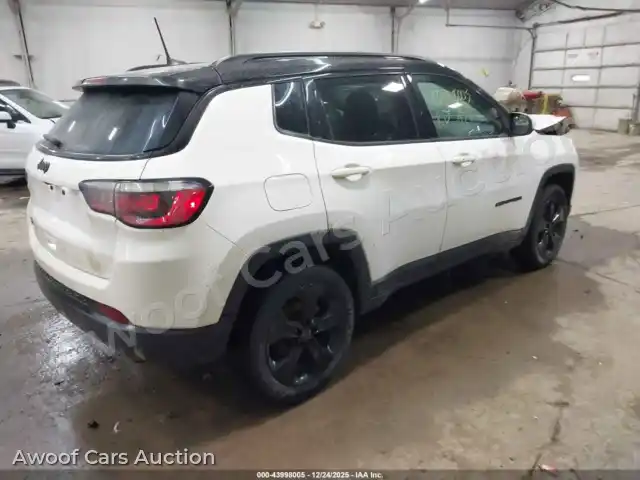2021 Jeep Compass 3C4NJDBB0MT512620 — Iaai auction photo 4