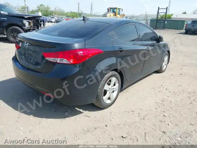 2013 Hyundai Elantra 5NPDH4AE0DH439560 — Iaai auction photo 4