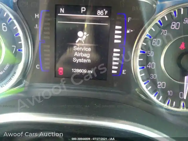 2016 Chrysler 200 1C3CCCAB9GN125909 — Iaai auction photo 7