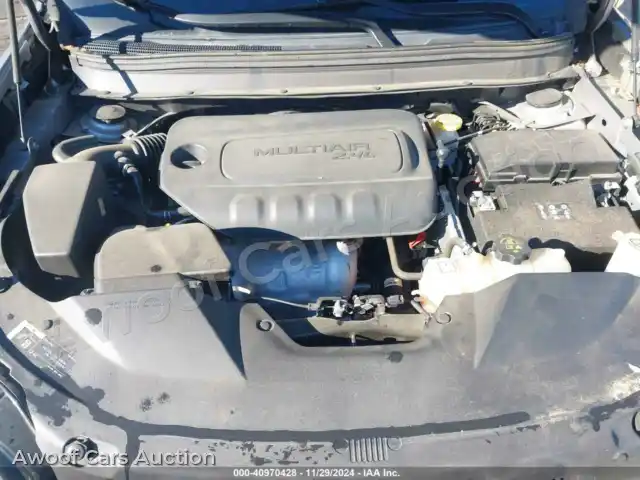 2020 Jeep Cherokee 1C4PJLDB1LD614688 — Iaai auction photo 10