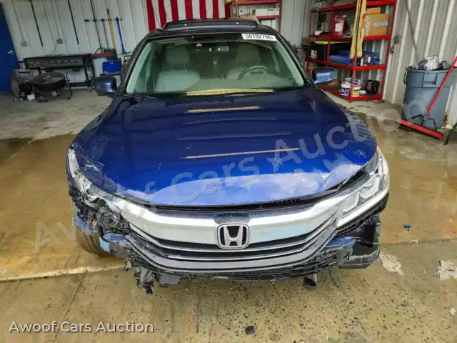 2017 Honda Accord 1HGCR3F04HA041640 — photo 5 de la vente Copart