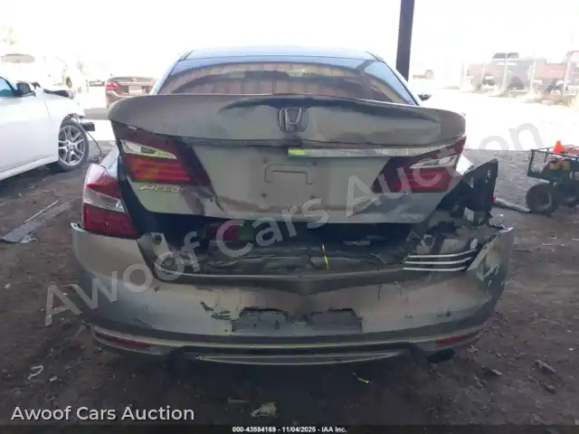 2017 Honda Accord 1HGCR2F33HA030147 — Iaai auction photo 16