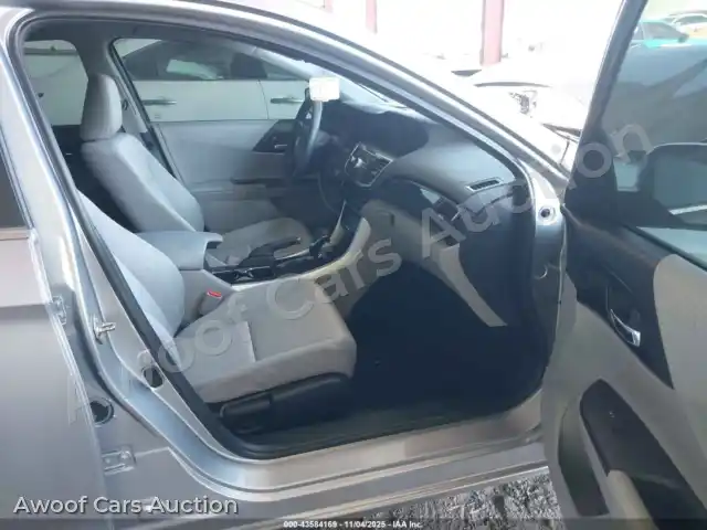 2017 Honda Accord 1HGCR2F33HA030147 — Iaai auction photo 5