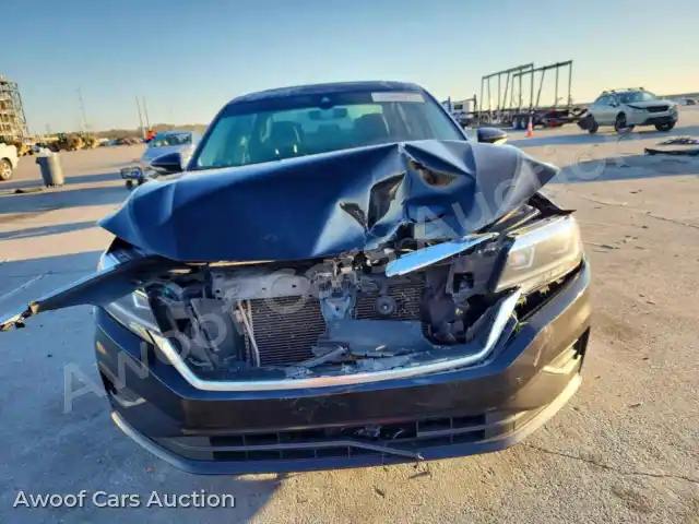 2021 Volkswagen Passat 1VWSA7A34MC002567 — photo 5 de la vente Copart