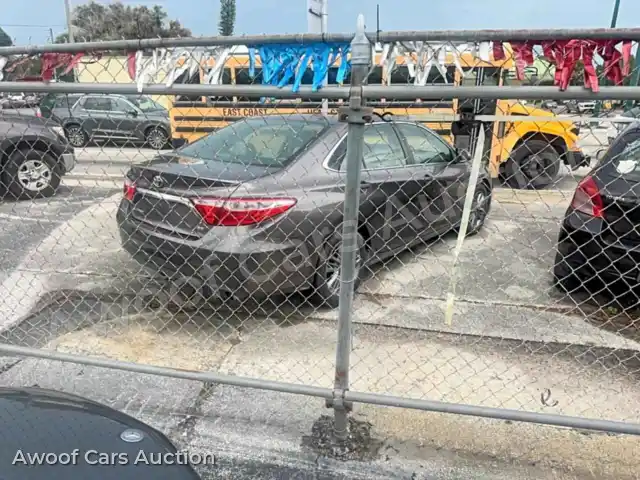 2016 Toyota Camry 4T1BF1FK3GU219104 — Copart auction photo 4
