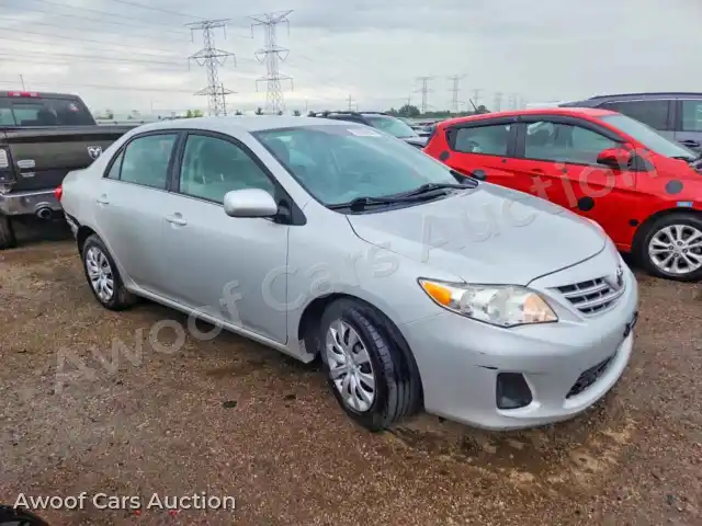 2013 Toyota Corolla 2T1BU4EE5DC962881 — Copart auction photo 4