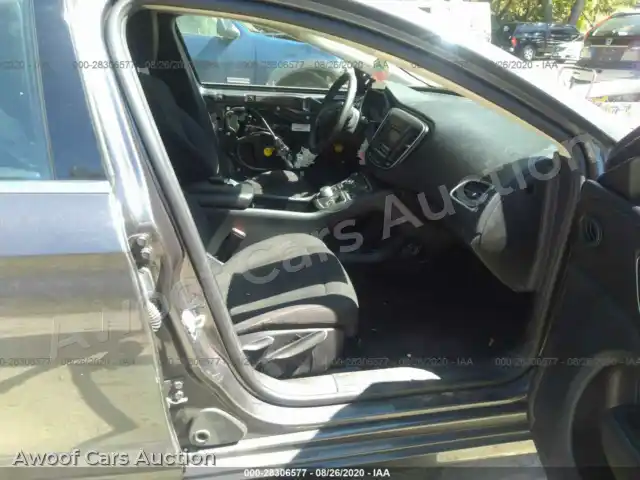 2015 Chrysler 200 1C3CCCAB9FN703960 — Iaai auction photo 5