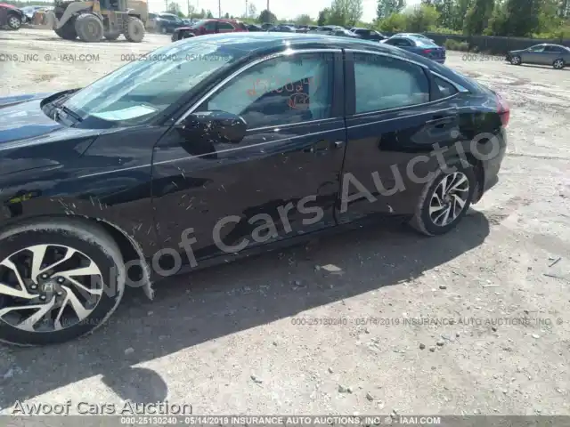 2017 Honda Civic 19XFC2F74HE034995 — Iaai auction photo 6