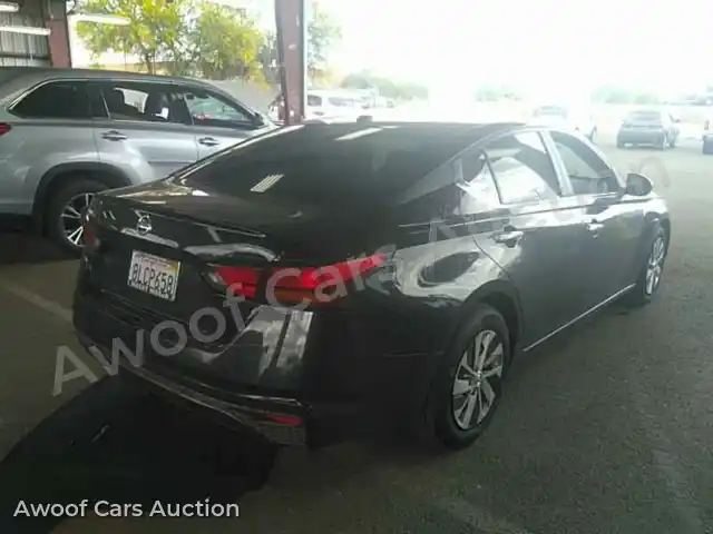 2019 Nissan Altima 1N4BL4BV2KC252498 — Manheim auction photo 2