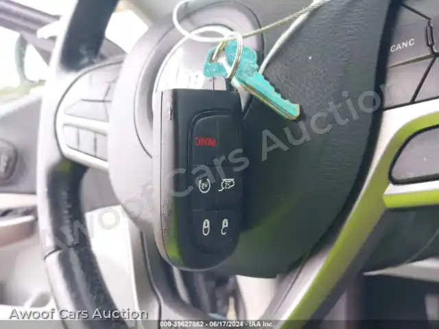 2020 Jeep Cherokee 1C4PJLDB7LD653883 — Iaai auction photo 11
