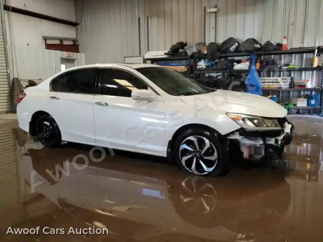 2017 Honda Accord 1HGCR3F80HA014490 — photo 4 de la vente Copart