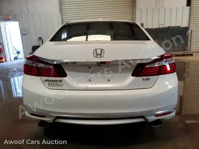 2017 Honda Accord 1HGCR3F80HA014490 — photo 6 de la vente Copart