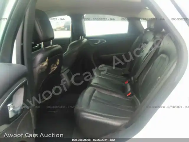 2016 Chrysler 200 1C3CCCAB7GN189513 — photo 8 de la vente Iaai