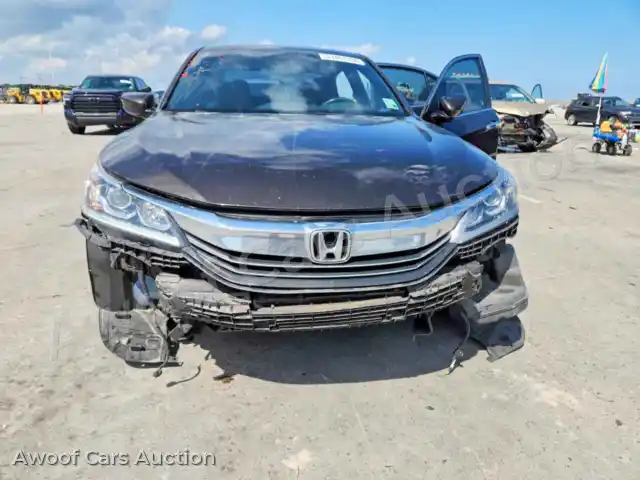 2017 Honda Accord 1HGCR2F54HA132011 — Copart auction photo 5
