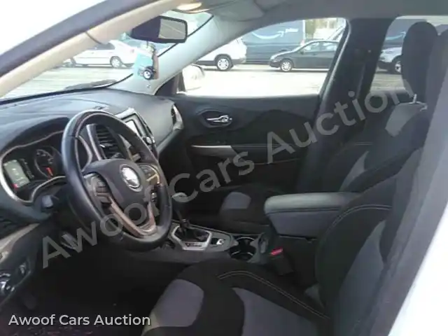 2018 Jeep Cherokee 1C4PJLCB4JD620578 — Manheim auction photo 3