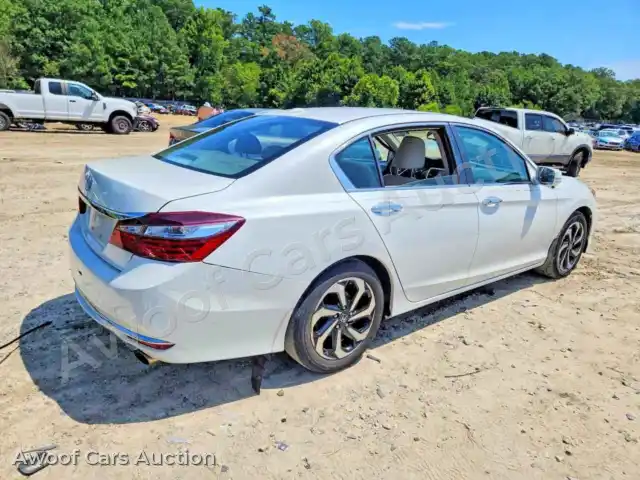 2016 Honda Accord 1HGCR2F82GA081830 — Copart auction photo 3