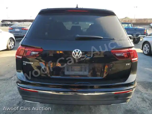 2018 Volkswagen Tiguan 3VV3B7AX6JM209853 — photo 6 de la vente Copart