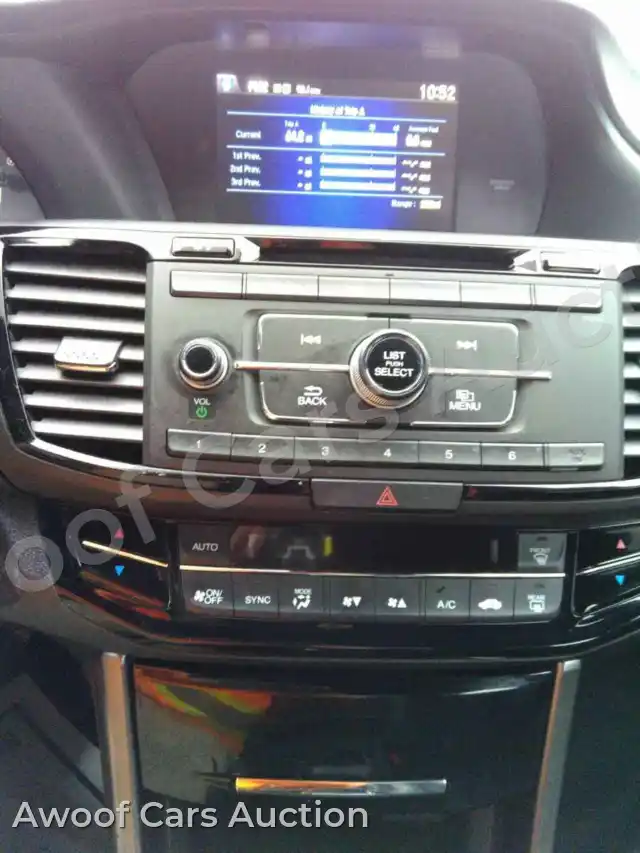 2016 Honda Accord 1HGCR2F60GA087365 — Manheim auction photo 4