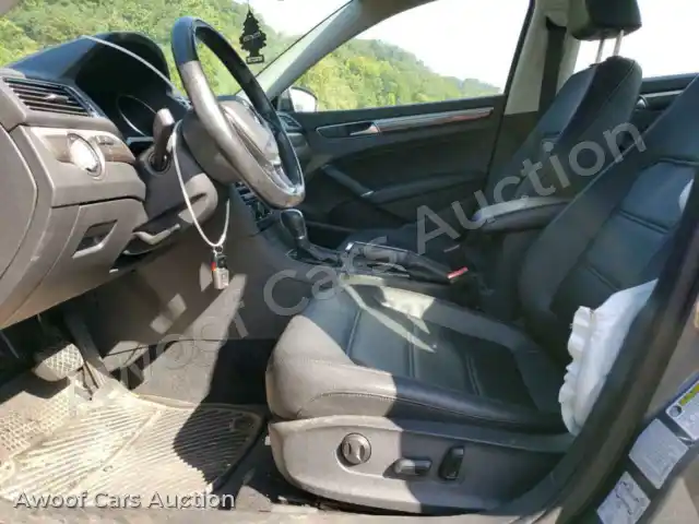 2017 Volkswagen Passat 1VWBT7A30HC000511 — photo 7 de la vente Copart