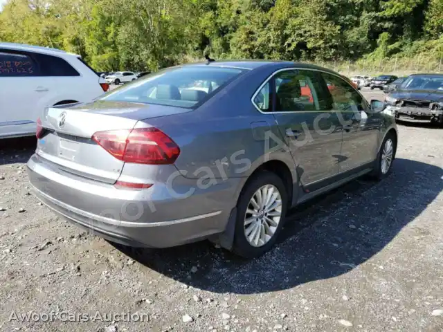2017 Volkswagen Passat 1VWBT7A30HC000511 — photo 3 de la vente Copart