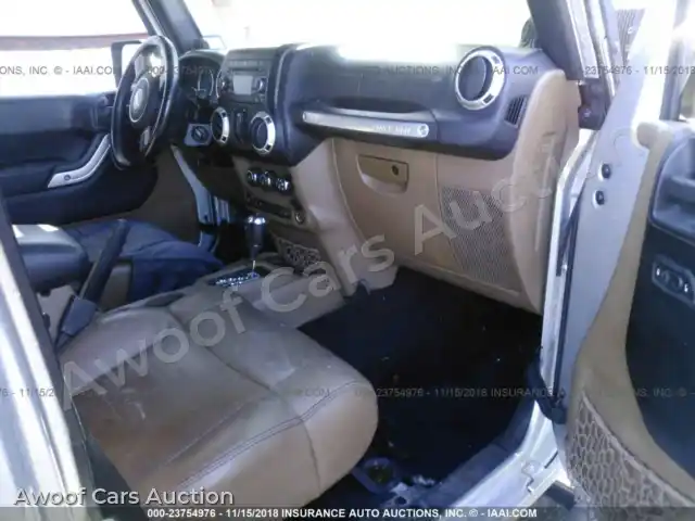 2012 Jeep Wrangler 1C4HJWFGXCL104263 — Iaai auction photo 5