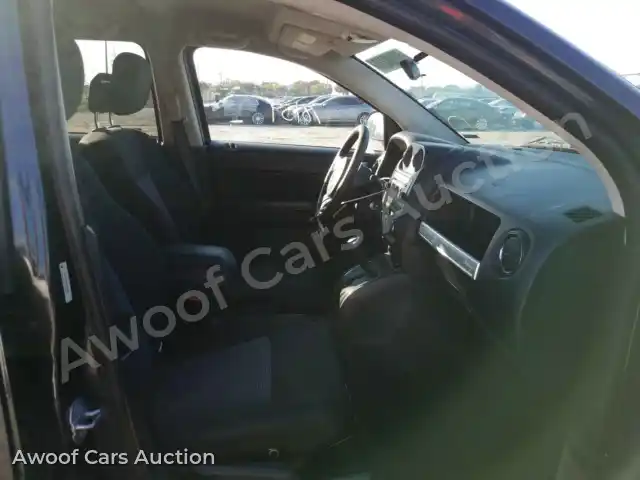 2015 Jeep Compass 1C4NJCBA8FD218800 — Copart auction photo 5