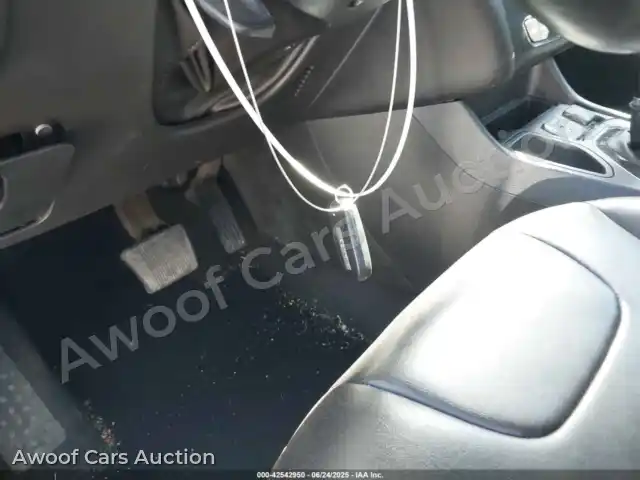 2021 Jeep Cherokee 1C4PJLLB4MD112521 — hoton gwanjo Iaai na 11