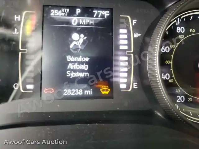 2019 Jeep Cherokee 1C4PJLCB2KD333080 — Copart auction photo 8