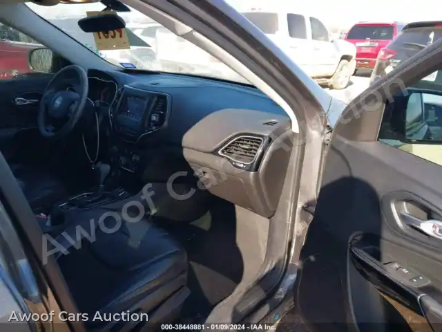 2019 Jeep Cherokee 1C4PJLLB0KD458076 — Iaai auction photo 5